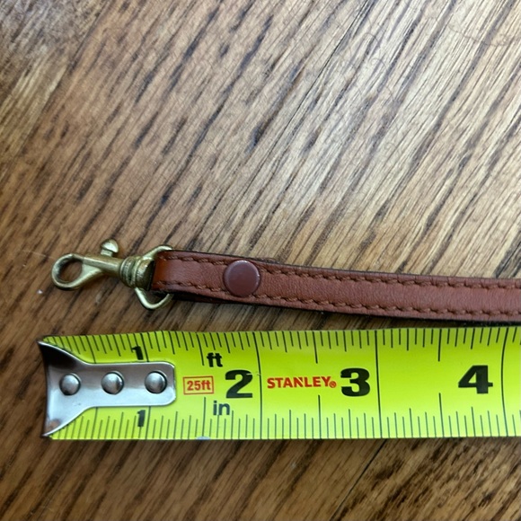 Vintage 90’s Liz Claiborne Pebbled Leather Zip Around Crossbody - Picture 15 of 16